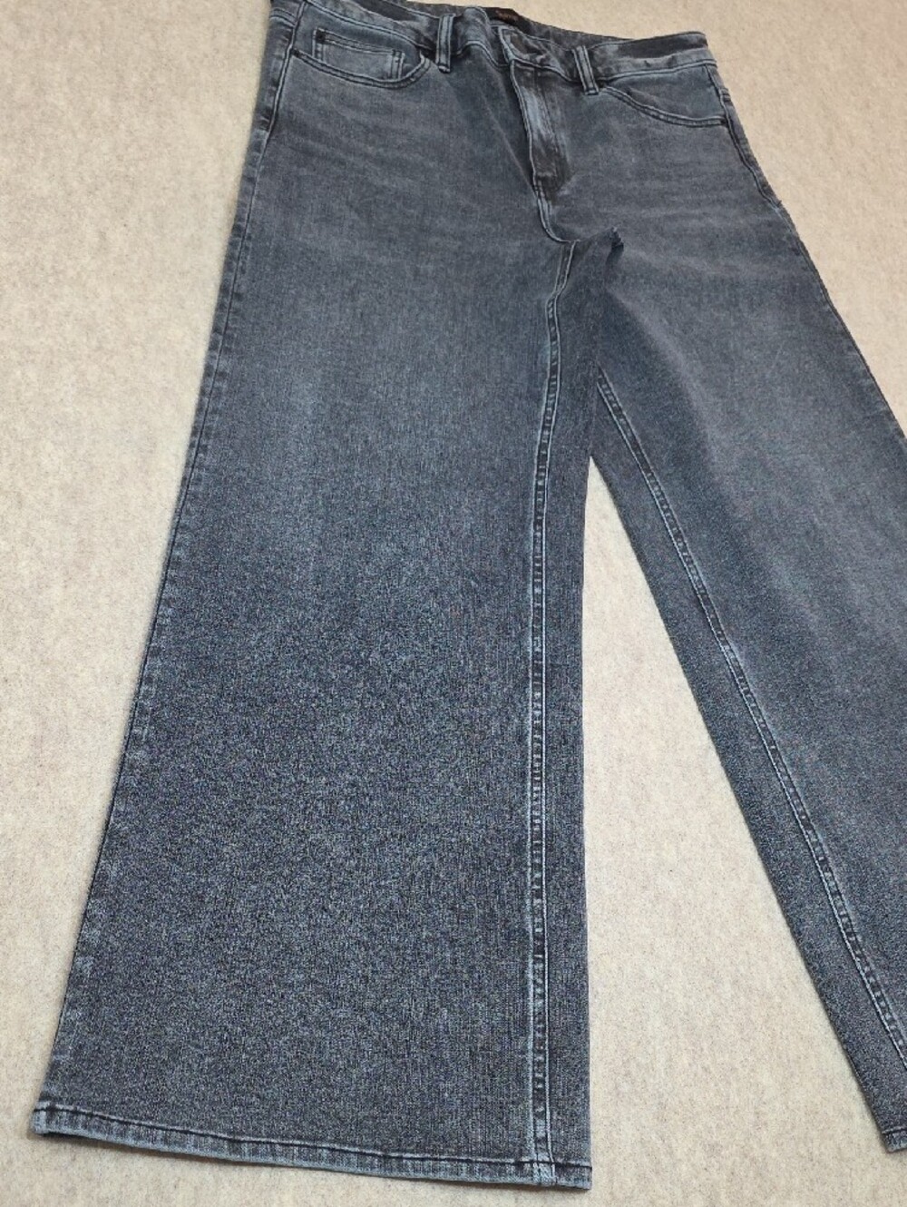 🖤 Quince Ultra-Soft High-Rise Wide Leg Jeans - Washed Black (Size 31) - Picture 7 of 16